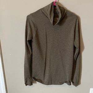 Like new Athleta turtleneck